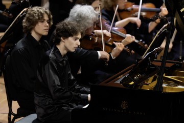 GRANDPIANO_13.06.26_27